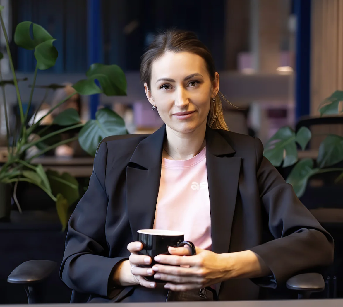 Sandra Roosna, Askly asutaja ja tegevjuht